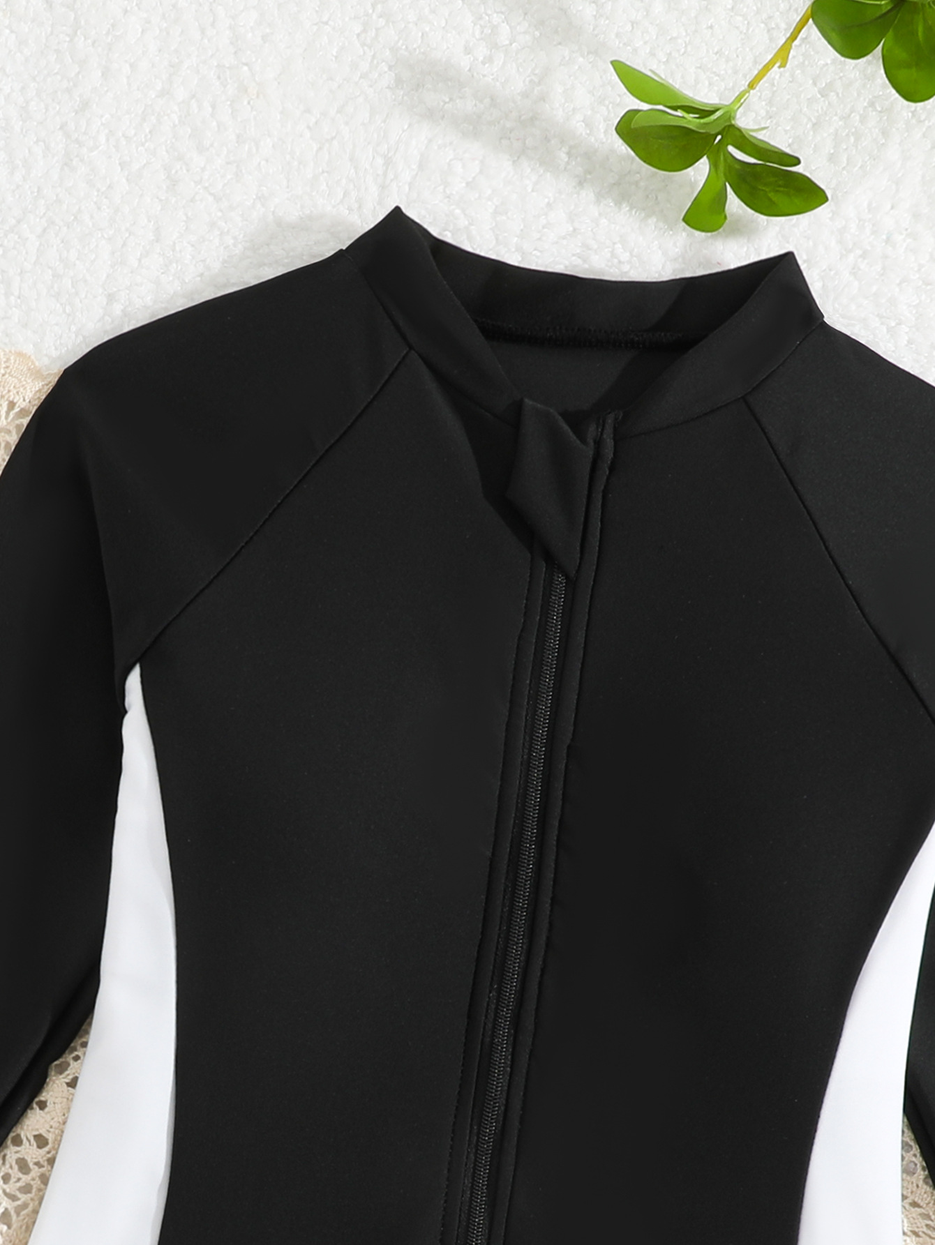 Children Black White Colorbloc - đánh giá và giá Rash Guard Long Sleeve